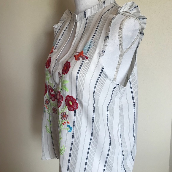 Embroidered Tank - Picture 2 of 6